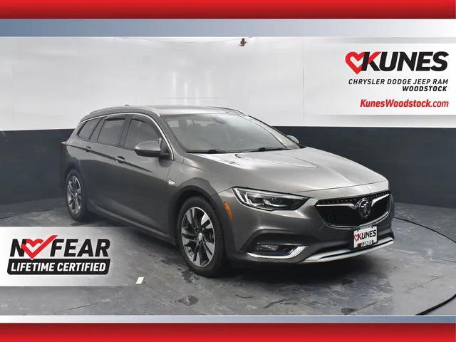 2018 Buick Regal TourX Essence