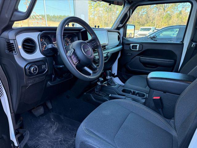 2024 Jeep Gladiator Sport S