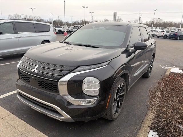 2022 Mitsubishi Outlander Base