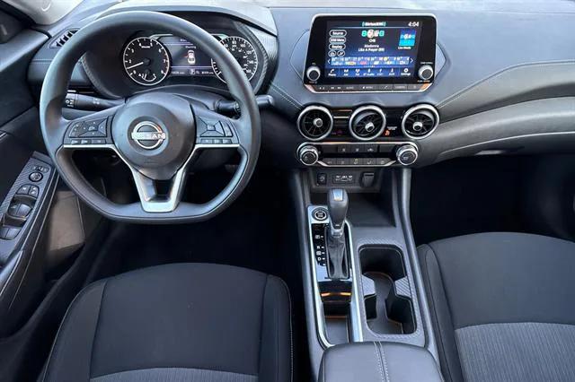 2024 Nissan Sentra SV Xtronic CVT