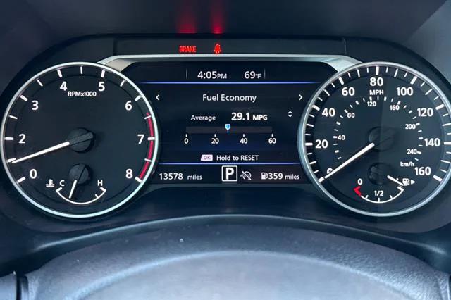 2024 Nissan Sentra SV Xtronic CVT