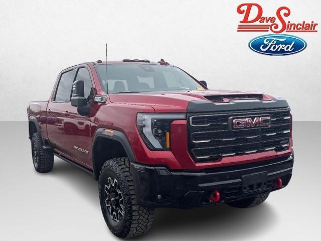 2025 GMC Sierra 2500HD 4WD Crew Cab Standard Bed AT4X