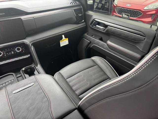 2025 GMC Sierra 2500HD 4WD Crew Cab Standard Bed AT4X