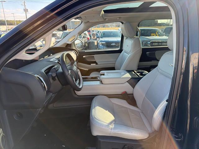 2025 Ford Expedition Platinum MAX