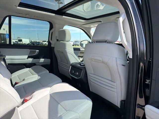 2025 Ford Expedition Platinum MAX