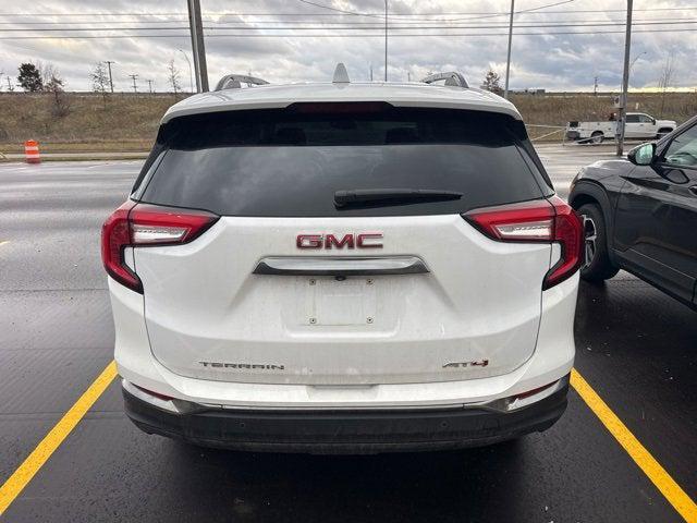 2022 GMC Terrain AWD AT4