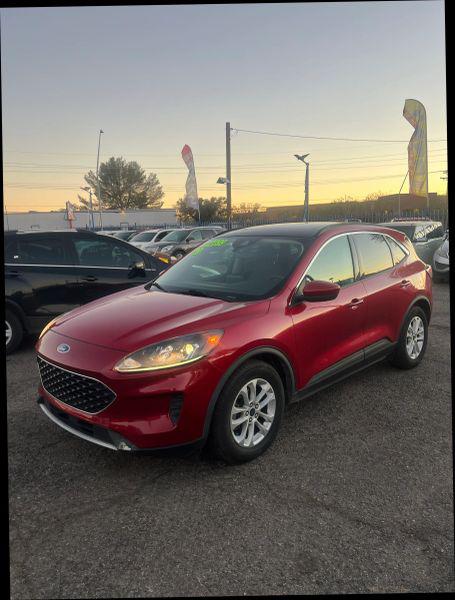 2020 Ford Escape SE