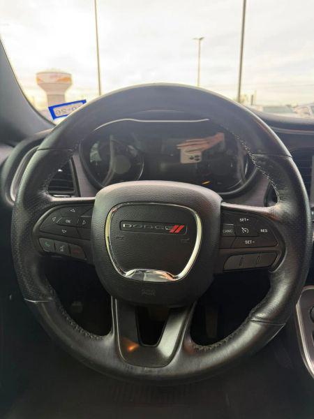 2016 Dodge Challenger SXT Plus