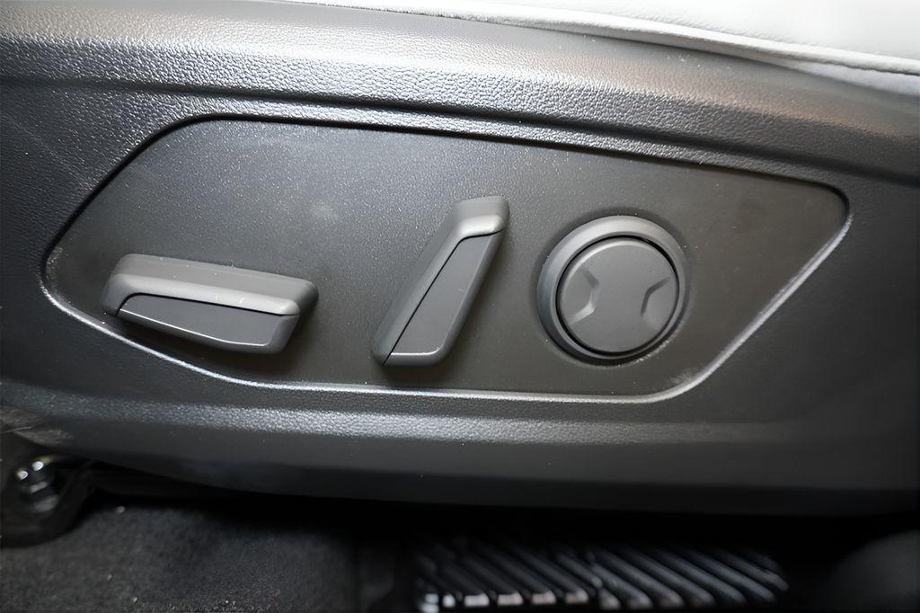 2026 Hyundai Tucson Limited - Photo 11