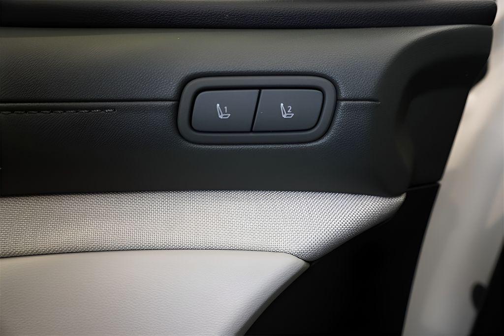 2026 Hyundai Tucson Limited - Photo 12