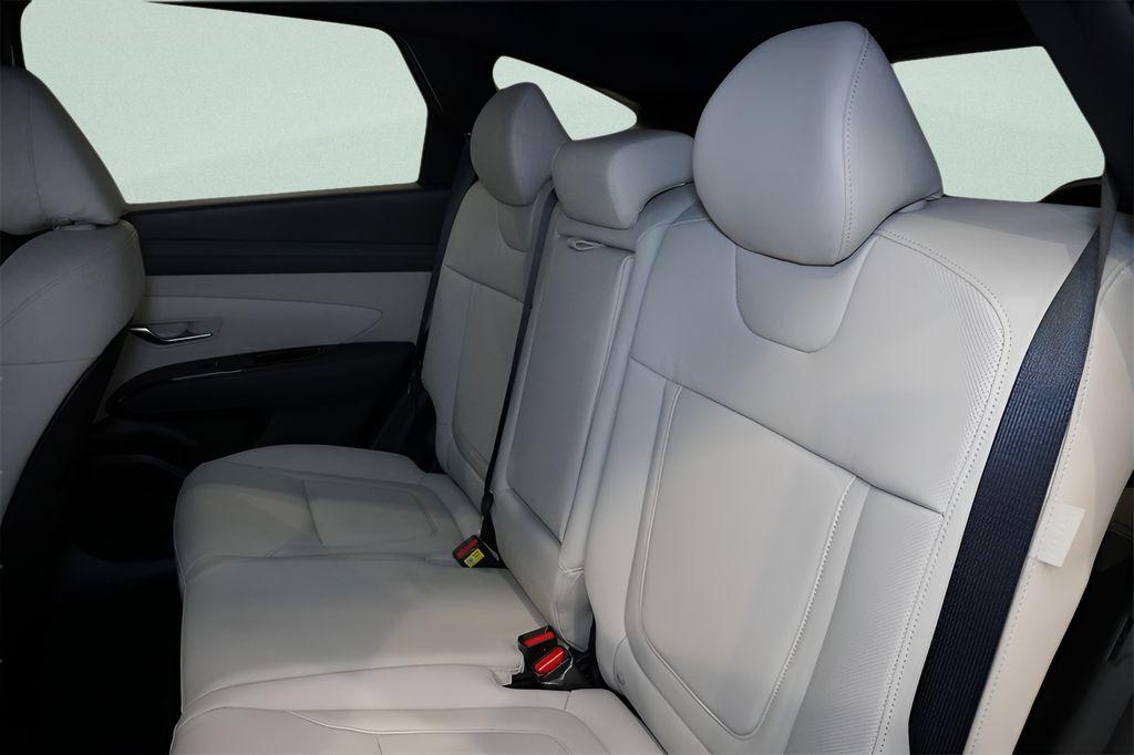 2026 Hyundai Tucson Limited - Photo 13