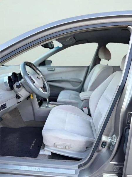 2004 Nissan Maxima 3.5 SE