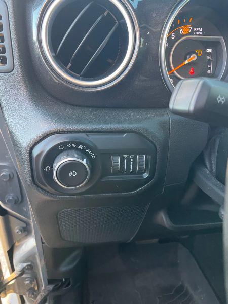 2020 Jeep Wrangler Sahara Altitude 4X4