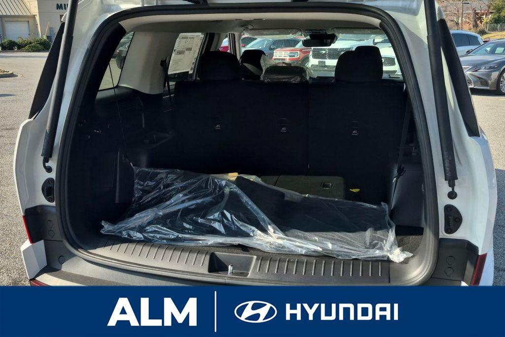 New 2026 White HYUNDAI SE image 8