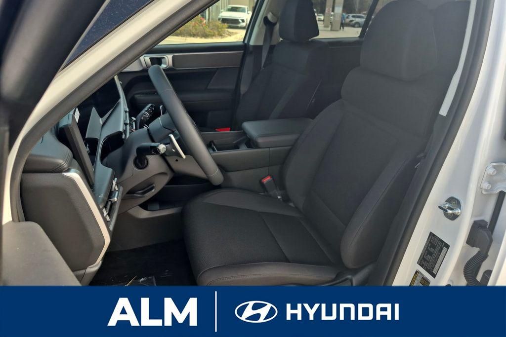 New 2026 White HYUNDAI SE image 15
