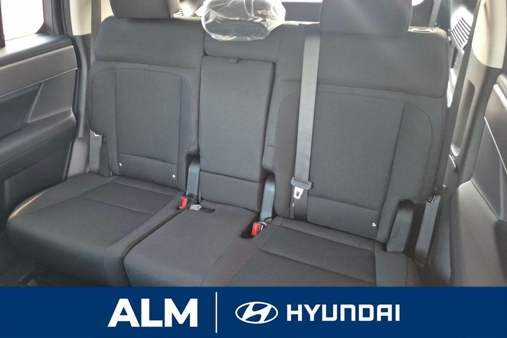 New 2026 White HYUNDAI SE image 16