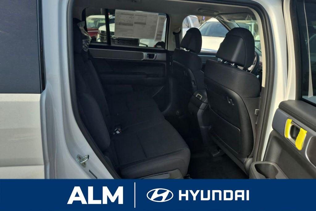 New 2026 White HYUNDAI SE image 18