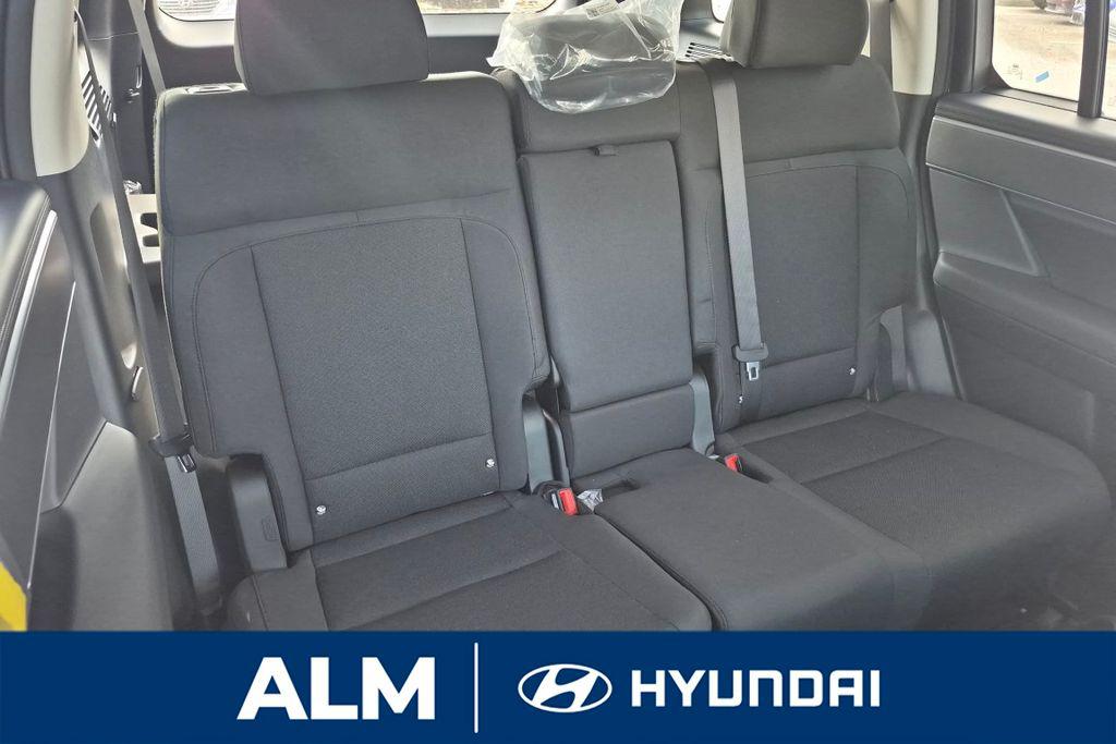 New 2026 White HYUNDAI SE image 20