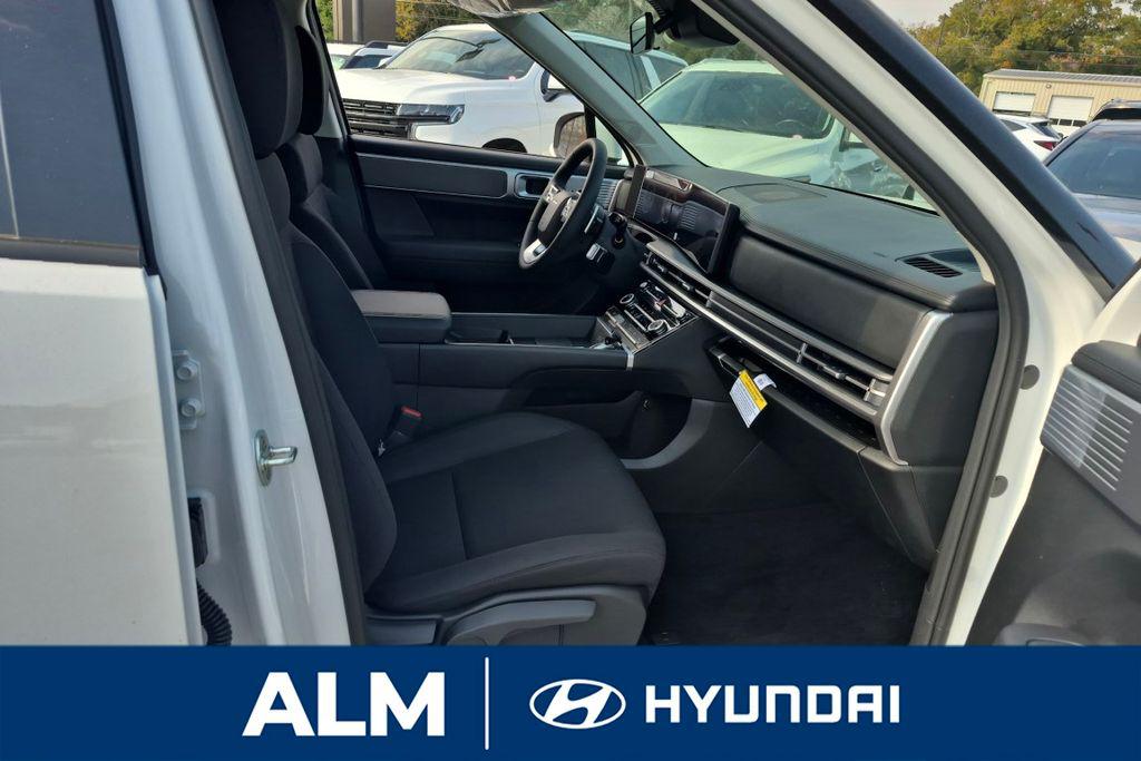 New 2026 White HYUNDAI SE image 21