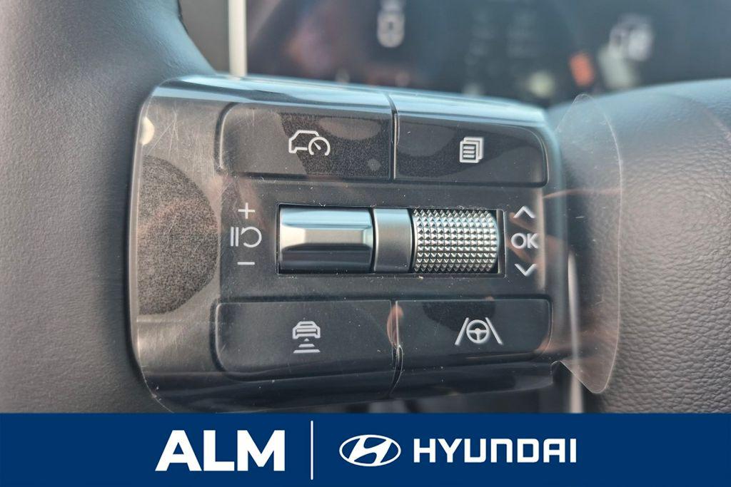 New 2026 White HYUNDAI SE image 30