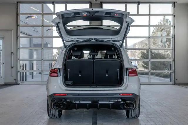 2026 Mercedes-Benz GLB 4MATIC
