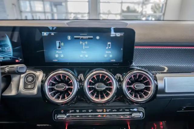 2026 Mercedes-Benz GLB 4MATIC