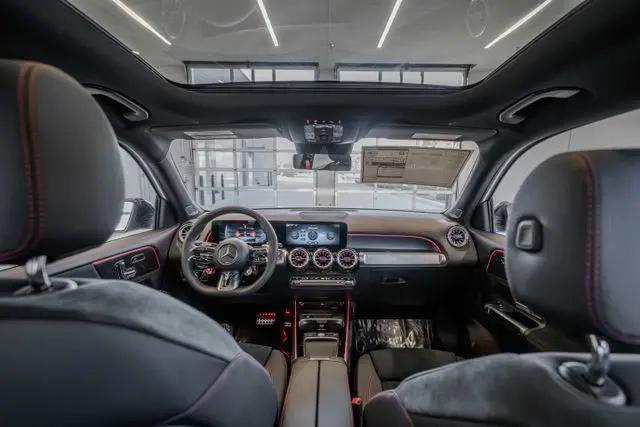 2026 Mercedes-Benz GLB 4MATIC