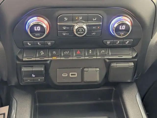 2021 GMC Sierra 1500 4WD Crew Cab Short Box AT4