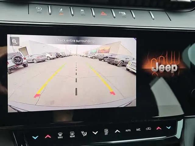 2026 Jeep Grand Cherokee Altitude 4x4