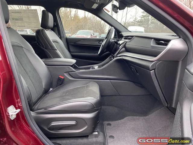 2025 Jeep Grand Cherokee L Altitude X 4x4