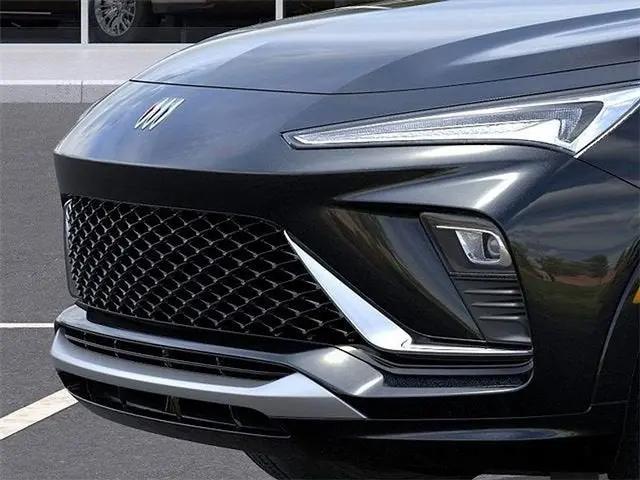 2026 Buick NV Avenir FWD