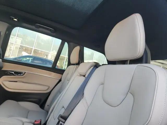 2026 Volvo XC90 Plus, B5 AWD Gas (mild hybrid), Gasoline, Bright, 7 Seats