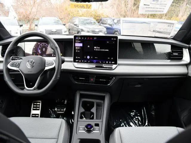 2026 Volkswagen Tiguan SE R-Line Black
