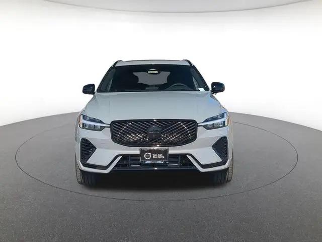 2026 Volvo XC60 Plug-In Hybrid Black Edition Ultra, T8 AWD Electric/Gasoline, Dark