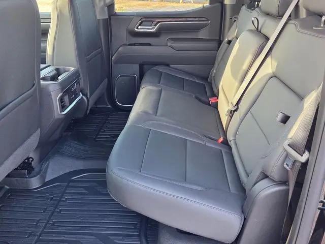 2026 GMC Sierra 1500 Crew Cab, Short Bed, SLT, 4WD