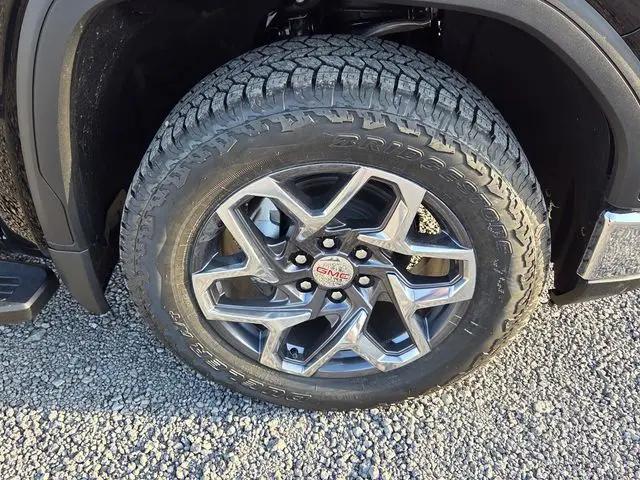 2026 GMC Sierra 1500 Crew Cab, Short Bed, SLT, 4WD