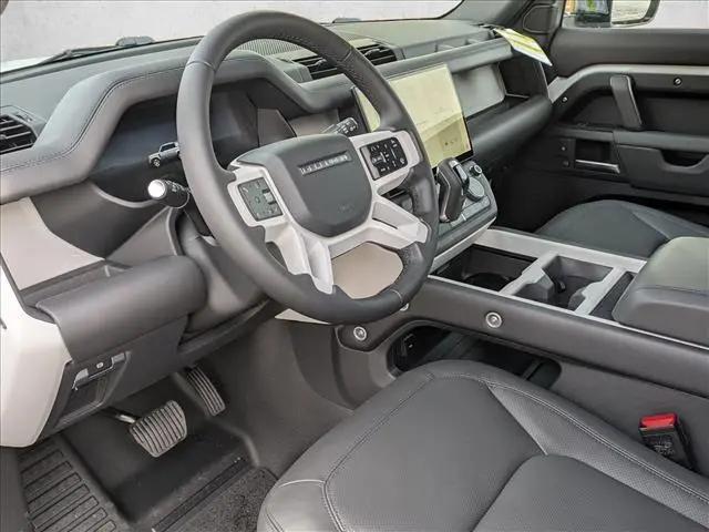 2026 Land Rover Defender P400 X-Dynamic SE
