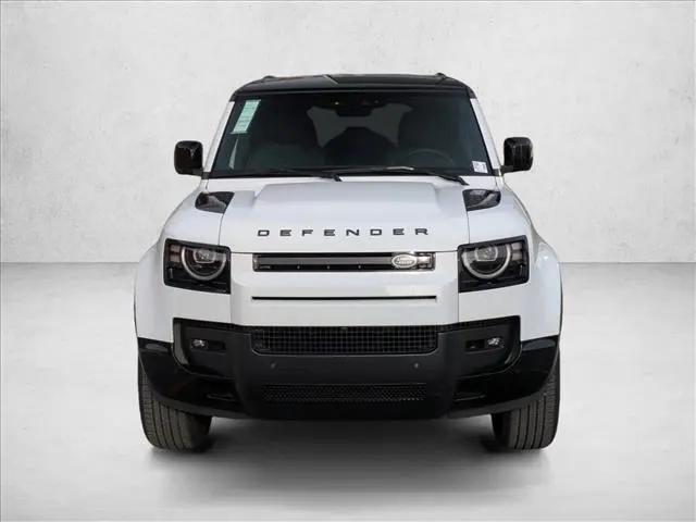 2026 Land Rover Defender P400 X-Dynamic SE