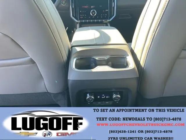 2026 GMC Acadia Elevation FWD