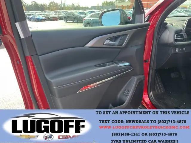2026 Chevrolet Traverse FWD LT
