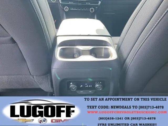 2026 Chevrolet Traverse FWD LT