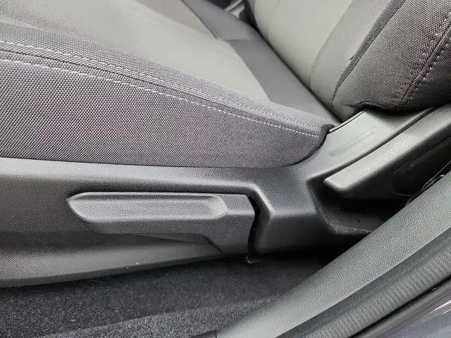2025 Subaru Crosstrek 2.0i