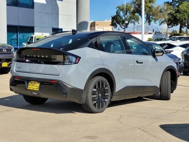 2026 Nissan LEAF PLATINUM+