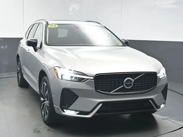2023 Volvo XC60 B5 Plus Dark Theme
