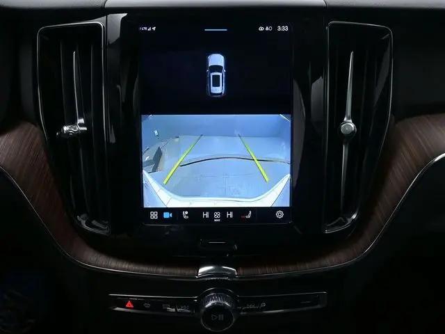 2023 Volvo XC60 B5 Plus Dark Theme