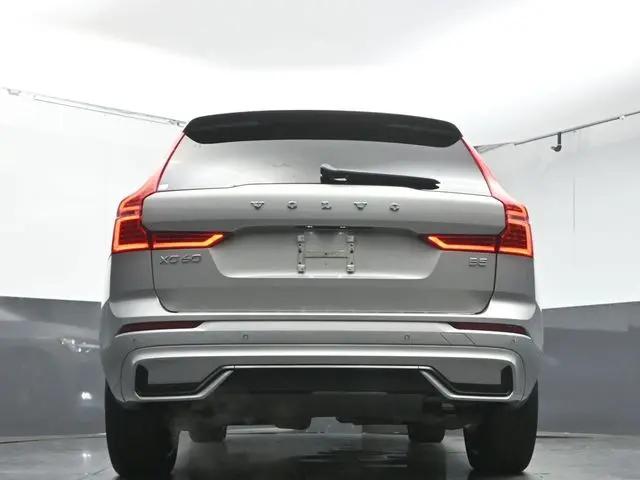 2023 Volvo XC60 B5 Plus Dark Theme