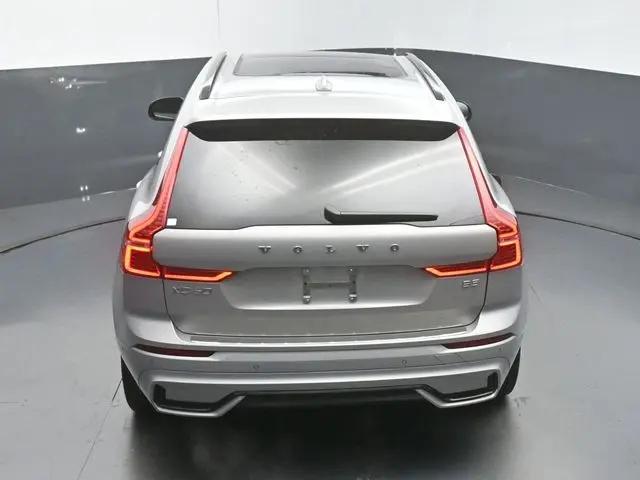 2023 Volvo XC60 B5 Plus Dark Theme