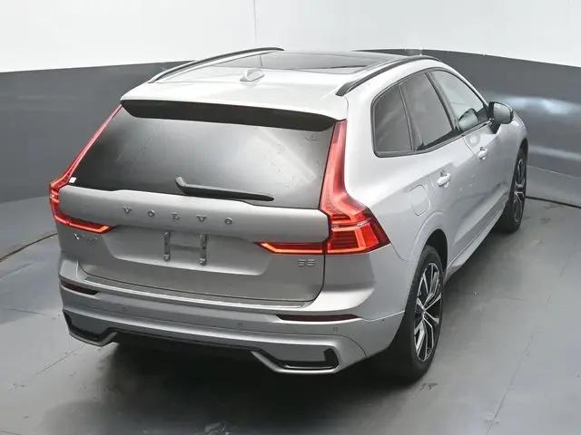 2023 Volvo XC60 B5 Plus Dark Theme