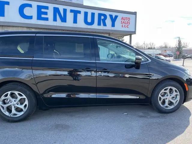 2024 Chrysler Pacifica Limited