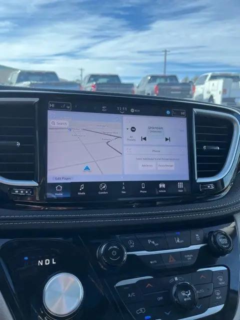 2024 Chrysler Pacifica Limited
